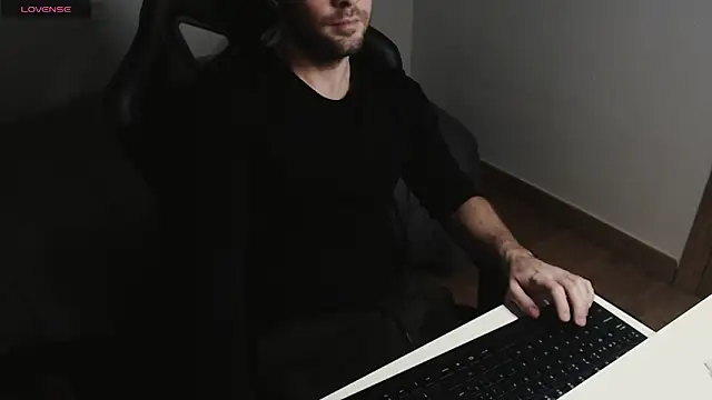 cutehairymacho online show from March 2, 6:35 pm