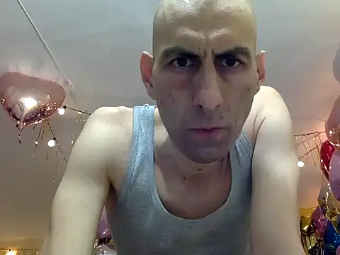 HandsomeAlfie online show from January 11, 1:32 am