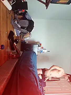 LiverandBrat77 online show from February 19, 4:11 pm