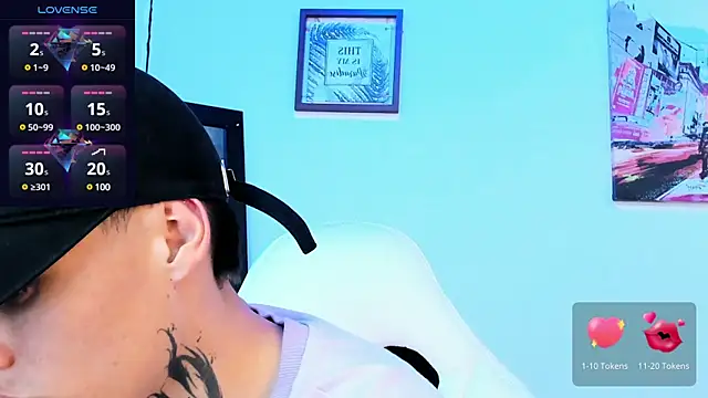 Snapshot of _justinmoon2 chatting on December 10, 2:57 am  justinmoon2 online show from December 10, 2:57 am