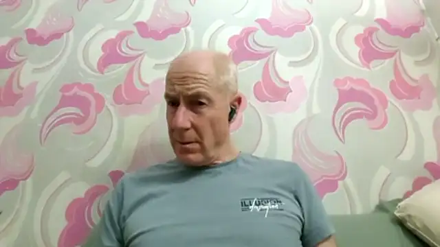 jiggy77777 online show from February 4, 5:57 am