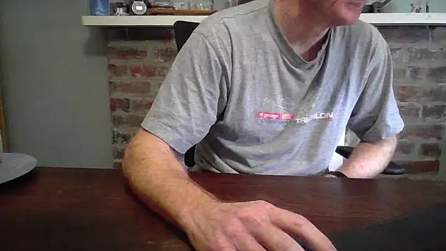 jiggy77777 online show from December 9, 12:34 am