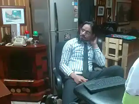 Dr Pocholate84 online show from January 10, 2:02 pm