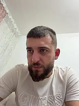 ElChapoGuzman95 online show from January 5, 6:33 pm