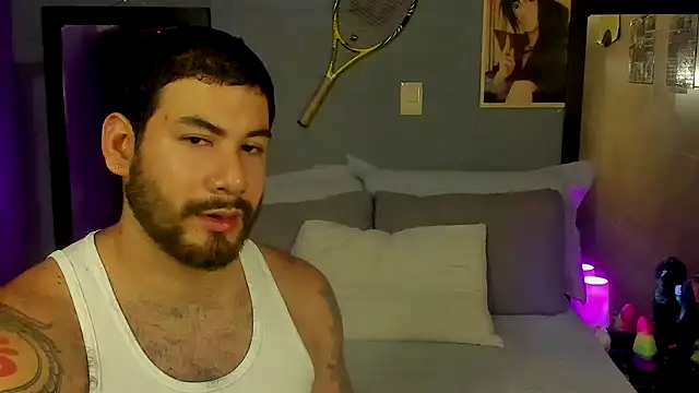 Snapshot of Prometeo-grizzly chatting on January 4, 8:17 am Prometeo-grizzly online show from January 4, 8:17 am