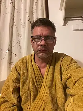 Snapshot of Mikemike19m chatting on January 13, 7:31 pm Mikemike19m online show from January 13, 7:31 pm