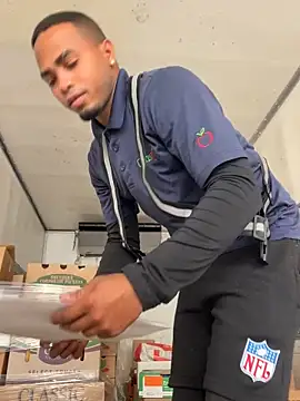 Diosn111 online show from December 21, 2:03 pm