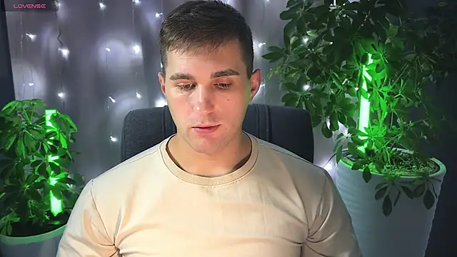 Sweeet  boy online show from February 22, 2:49 pm