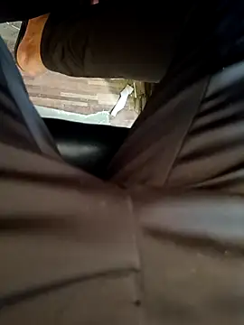 u wan me online show from March 31, 4:36 am