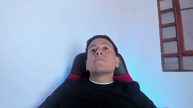 oliver price1 online show from March 25, 8:02 pm