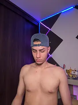 bigryann23 online show from April 10, 6:20 am